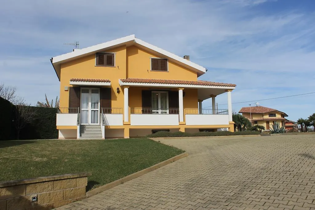 Villa Wight Olmedo 0*,